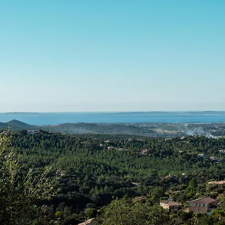 La Croix Du Sud فيلة