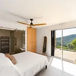 La Croix Du Sud *